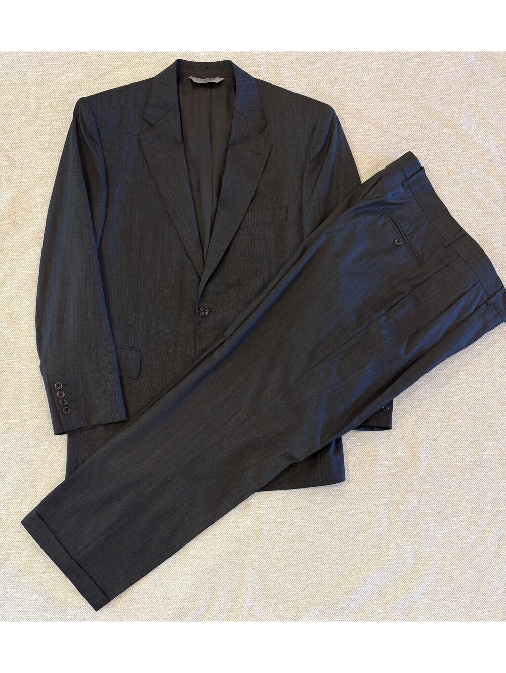 Jos A Bank Signature Platinum 2pc Suit Mens 41R 35W Gray Pick Stitch Wool Italy